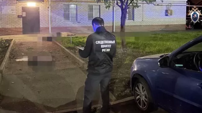 Следователи СКР на месте происшествия в Ставрополе