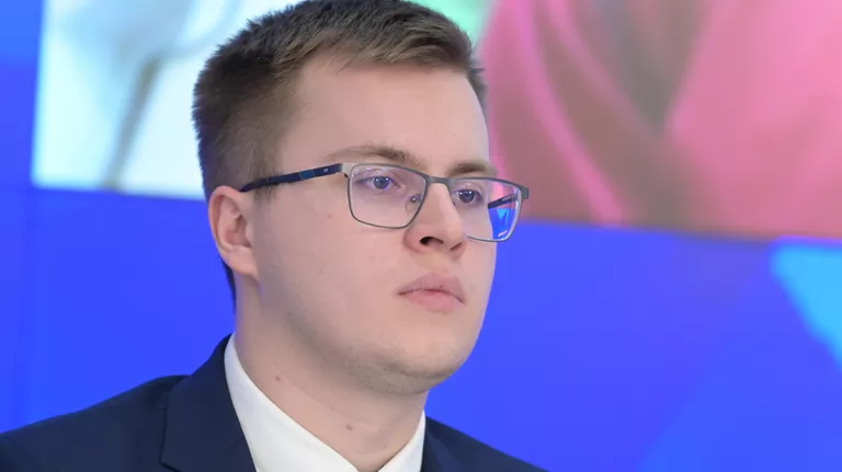 Студент Института истории РГУ имени С.А. Есенина, учитель истории школы №63 г. Рязань, лектор общества Знание Ярослав Мишин Студент Института истории РГУ имени С.А. Есенина, учитель истории школы №63 г. Рязань, лектор общества Знание Ярослав Мишин