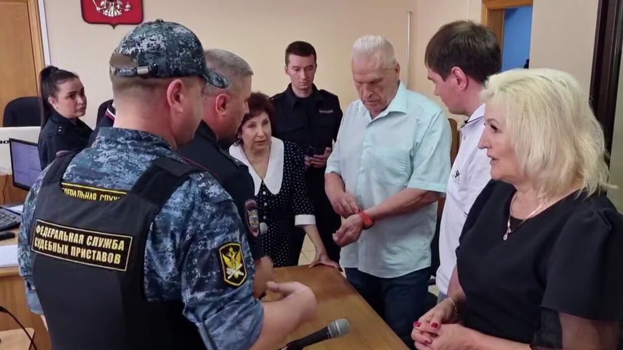 Гендиректор Амурстроя Александр Синьков на заседании суда - РИА Новости, 1920, 30.05.2025