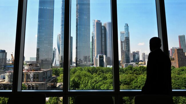 Вид на небоскребы Москва-Сити.