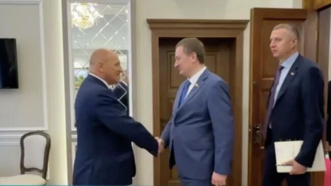 Премьер республики Белоруссия Александр Турчин и доктор экономических наук, декан экономического факультета МГУ имени М.В. Ломоносова Александр Аузан