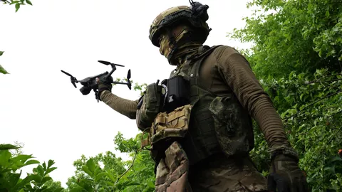 Физрук запускает дрон