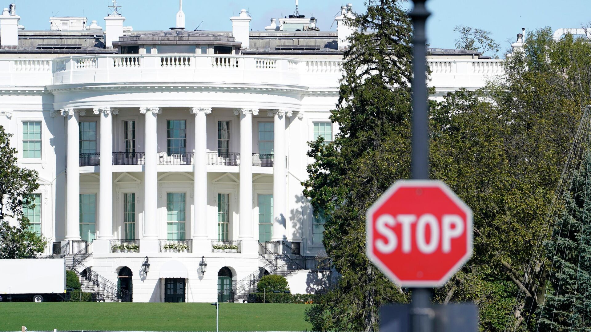 В Вашингтоне отреставрируют оскверненный памятник генералу Конфедерации