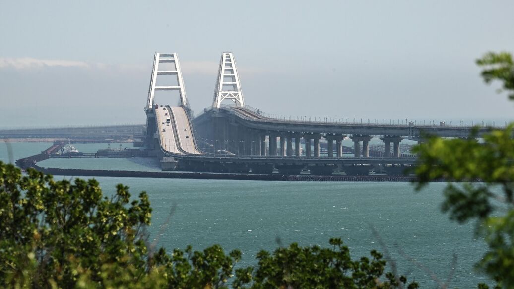 Очередь у Крымского моста превысила тысячу машин