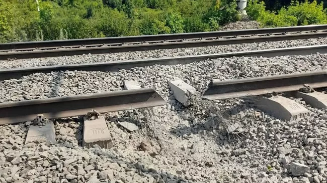 Место подрыва железнодорожного пути в Воронежской области