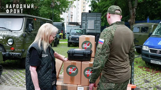 Лариса Долина и Андрей Соколов вместе с Народным фронтом передали бойцам харьковского направления необходимое оборудование