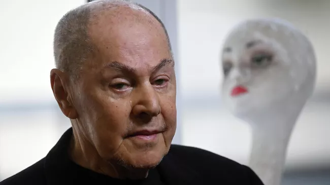 Режиссер Хорхе Али Триана во время пресс-подхода перед началом спектакля Полковнику никто не пишет в Московском драматическом театре имени Пушкина