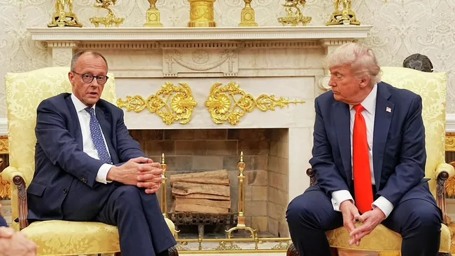 Президент США Дональд Трамп и канцлер Германии Фридрих Мерц во время встречи в Вашингтоне