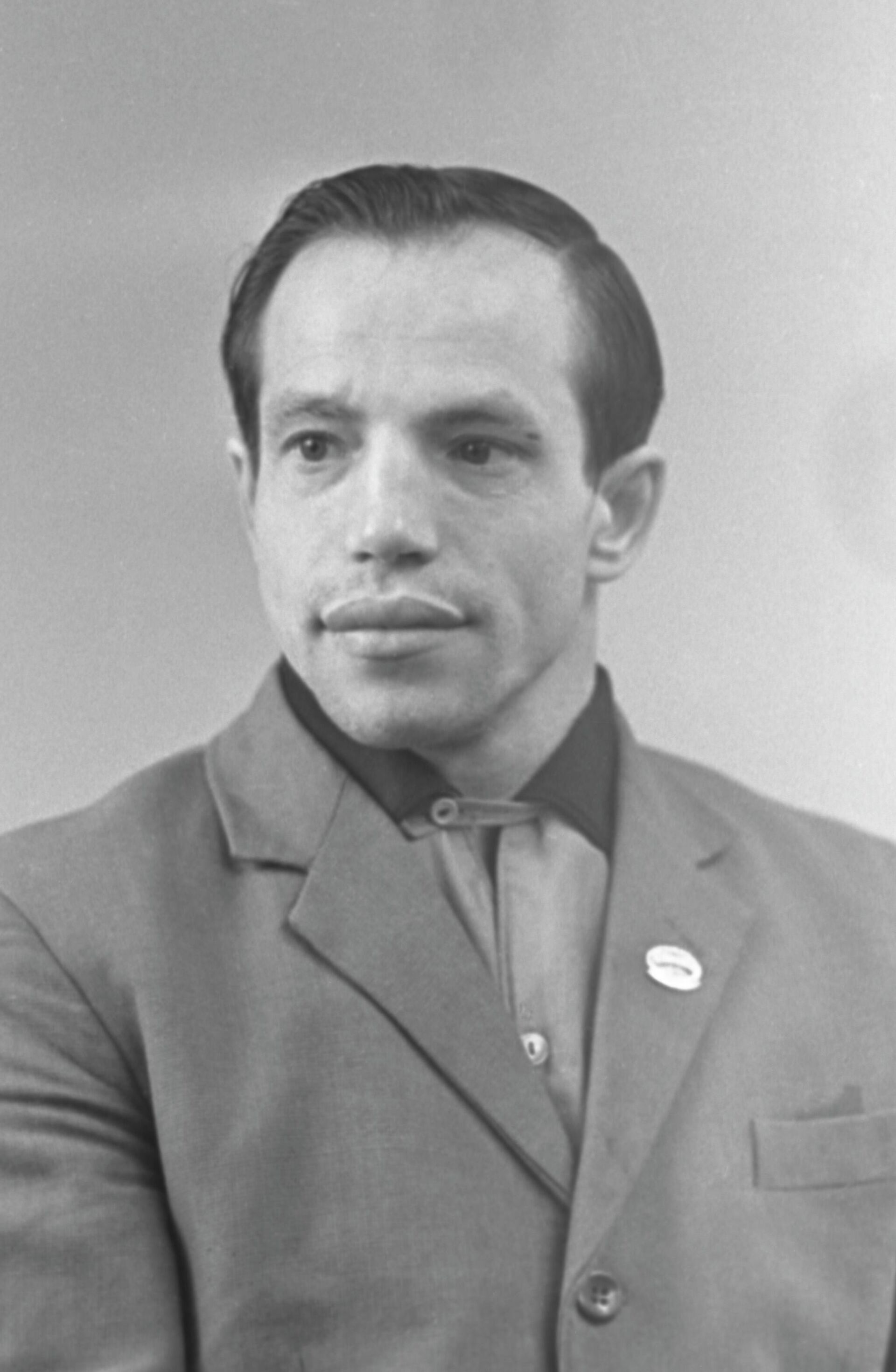 Советский тяжелоатлет, олимпийский чемпион XVIII летних Олимпийских игр (1964 г.),заслуженный мастер спорта СССР Алексей Вахонин. Советский тяжелоатлет, олимпийский чемпион XVIII летних Олимпийских игр (1964 г.),заслуженный мастер спорта СССР Алексей Вахонин. - РИА Новости, 1920, 07.06.2025
