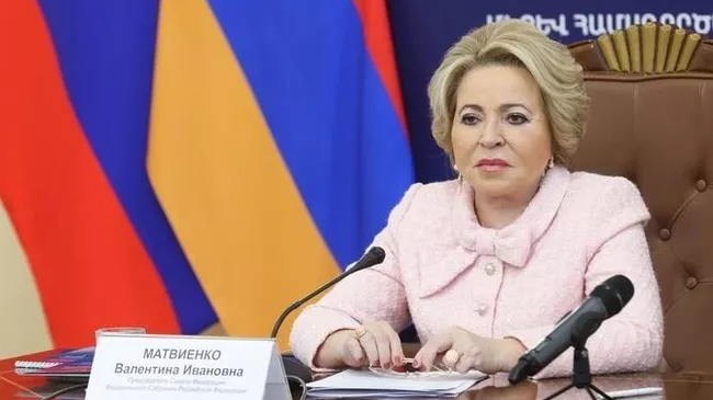 Председатель Совета федерации РФ Валентина Матвиенко во время визита в Армению