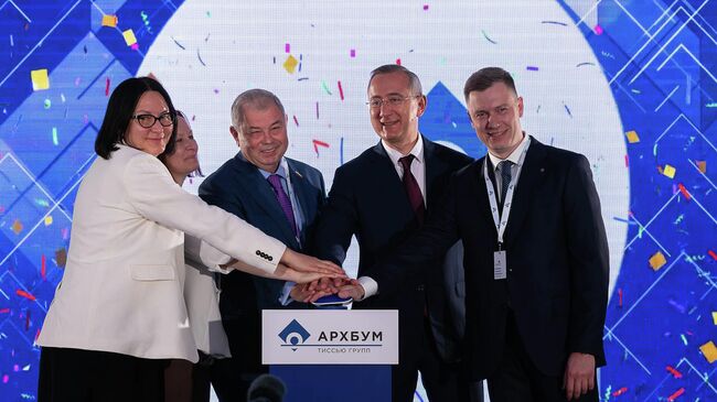 Губернатор Калужской области Владислав Шапша принял участие в запуске второй очереди производства компании Архбум тиссью групп