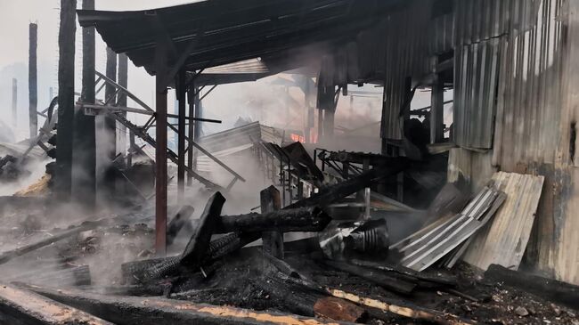 Пожар на пилораме в поселке Февральск Амурской области