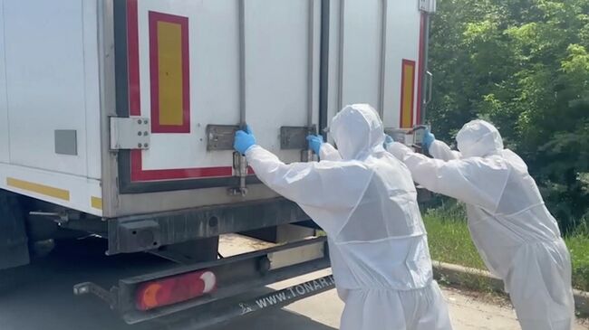 Эшелон с телами погибших украинских военнослужащих в районе обмена