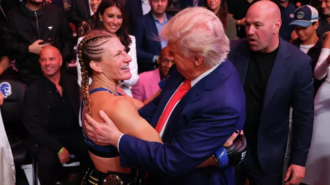 Кайла Харрисон и Дональд Трамп