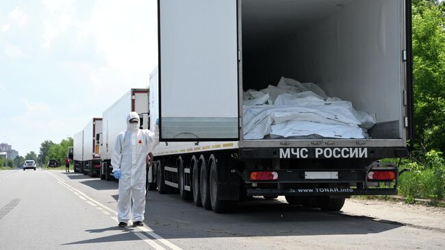 Рефрижераторы с телами погибших украинских военнослужащих в Брянской области