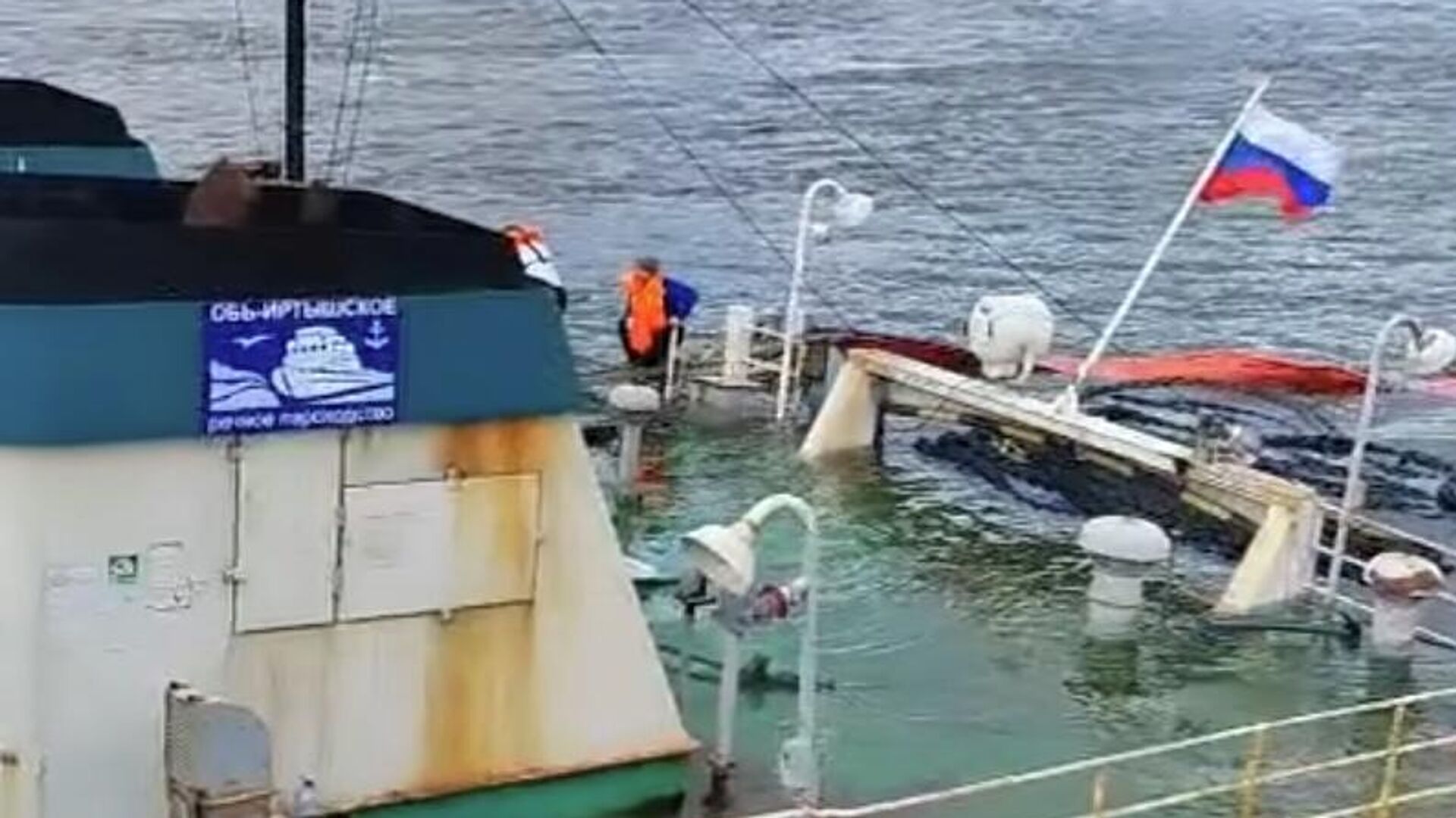 Последствия аварии теплохода на реке Енисей в Красноярске Последствия аварии теплохода на реке Енисей в Красноярске - РИА Новости, 1920, 09.06.2025