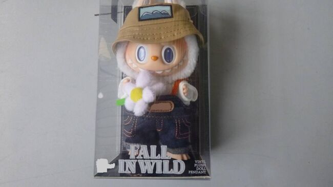 Одна из игрушек Лабубу, изъятых иркутскими таможенниками у россиянина в аэропорту Иркутска