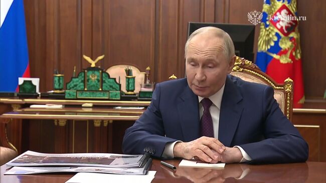 Путин на встрече с министром спорта Михаилом Дегтяревым