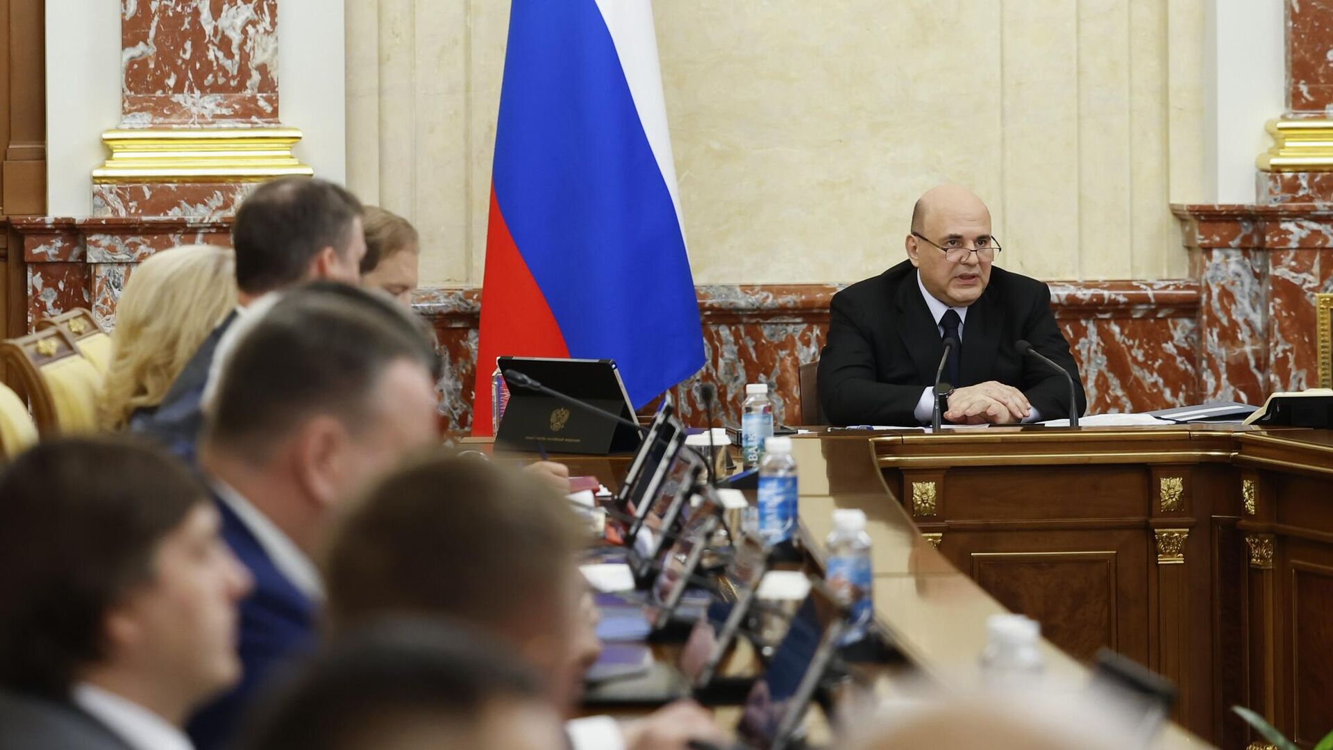 Председатель правительства РФ Михаил Мишустин проводит заседание кабинета министров РФ. 9 июня 2025 - РИА Новости, 1920, 09.06.2025