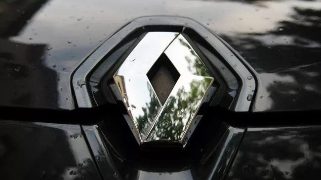 Автомобиль Renault