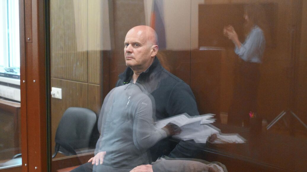 Депутаты Красноярска приняли отставку мэра, обвиняемого во взятках