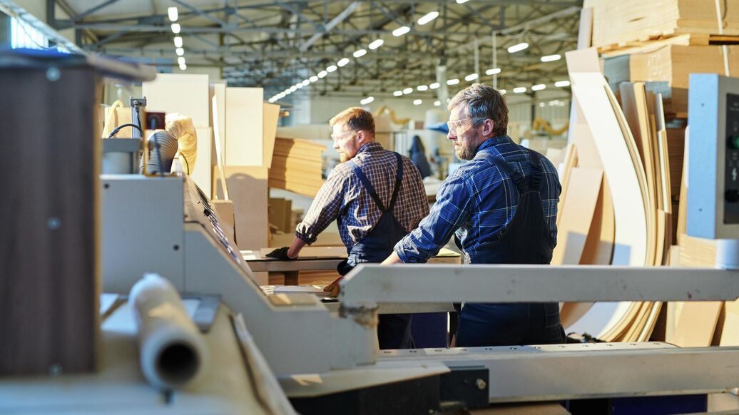 Еще 400 компаний смогут повысить производительность труда в 2025 году