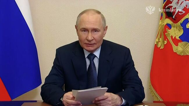 Путин поблагодарил медиков, которые работают в зоне СВО