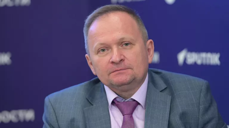 Профессор Президентской академии в Орле Дмитрий Цыбаков