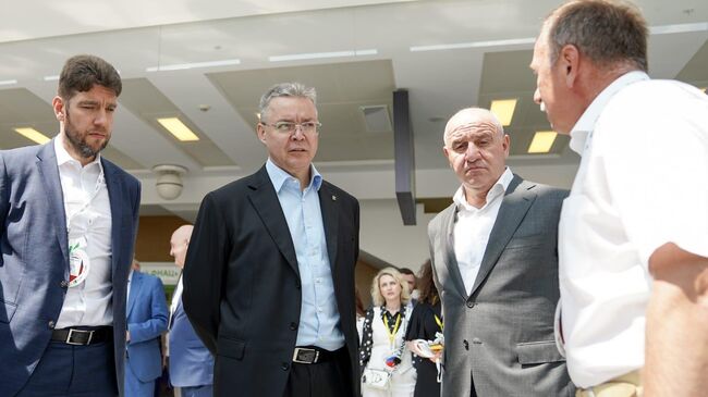 Губернатор Ставропольского края Владимир Владимиров на международной выставке садоводства