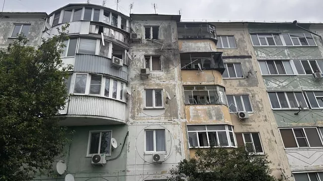 Последствия атаки ВСУ на многоквартирный дом в поселке Борисовка Белгородской области