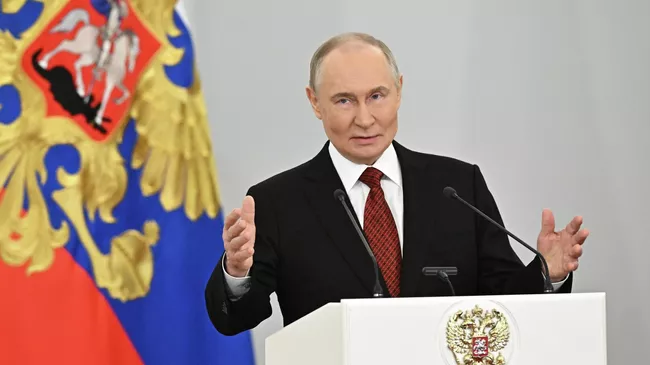 Президент РФ Владимир Путин на церемонии вручения государственных премий и медалей Герой Труда в Кремле. 12 июня 2025