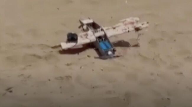 Дрон-камикадзе на пляже в пригороде турецкого Стамбула Шиле