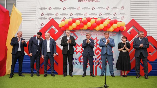 Глава Чувашской Республики Олег Николаев открыл цех по производству сухого обезжиренного молока