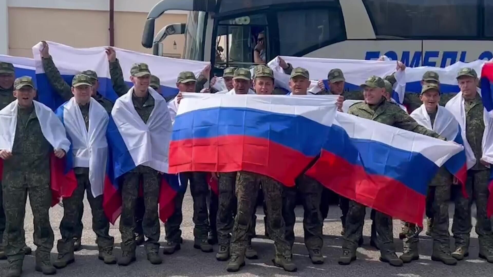 Российские военнослужащие, возвращенные из украинского плена. 14 июня 2025 Российские военнослужащие, возвращенные из украинского плена. 14 июня 2025 - РИА Новости, 1920, 14.06.2025