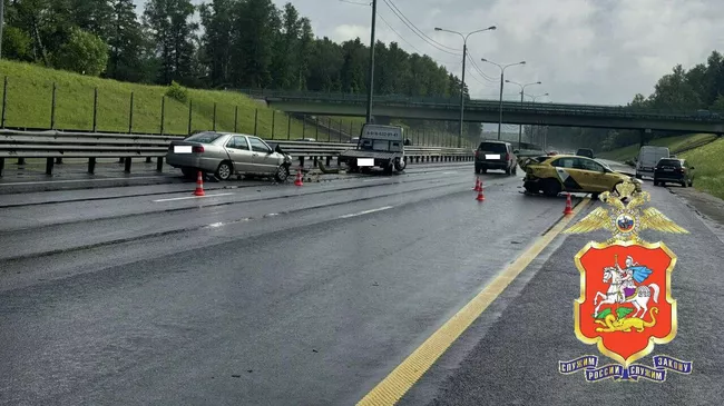 На мете ДТП на 58-м километре автодороги М-2 Крым в подмосковном Чехове