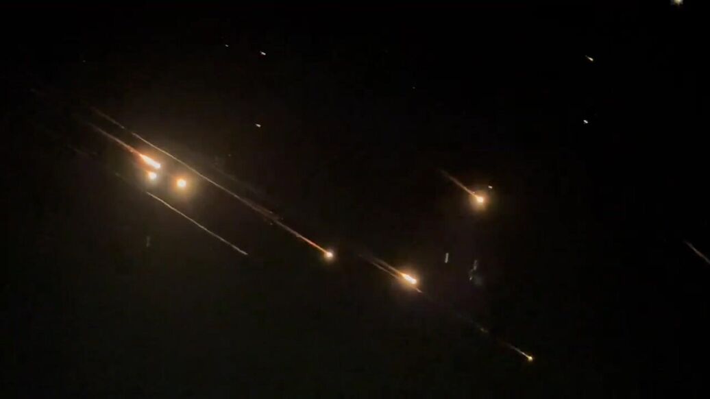 СМИ сообщили о падении иранских ракет в Хайфе и Нижней Галилее