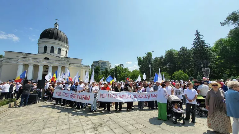 Acción en apoyo de la familia y los valores tradicionales en Chisinau, Moldavia Acción en apoyo de la familia y los valores tradicionales en Chisinau, Moldavia
