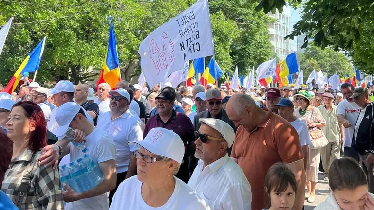 Acción en apoyo de la familia y los valores tradicionales en Chisinau, Moldavia Acción en apoyo de la familia y los valores tradicionales en Chisinau, Moldavia