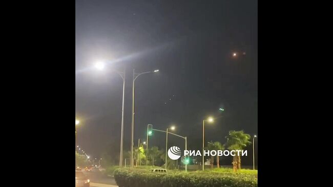 Предположительно, работа ПВО и пролет иранских ракет