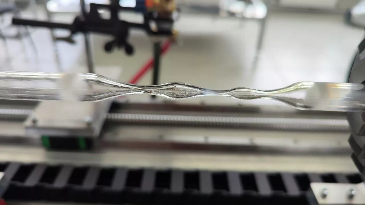 Example of a quartz glass product made using the new setup