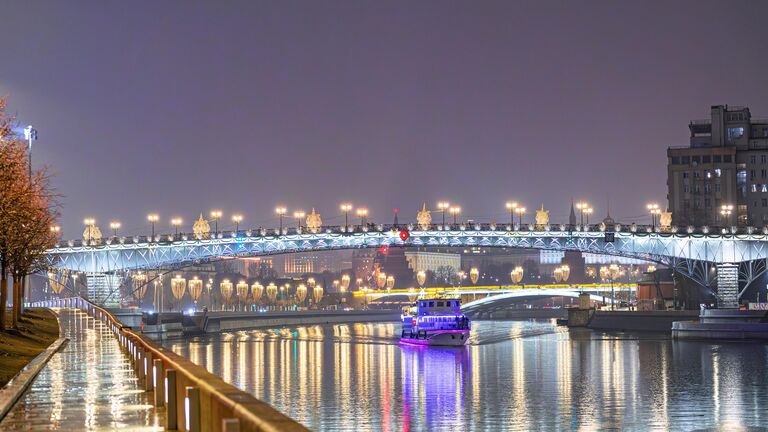 Патриарший мост Патриарший мост