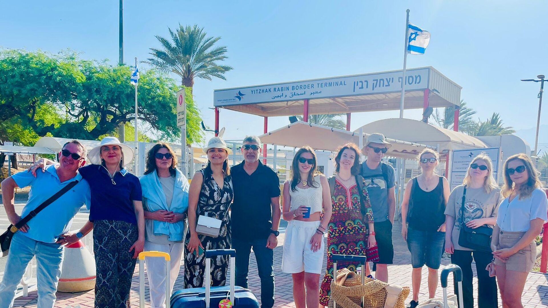 Российские туристы на границе Израиля и Иордании - РИА Новости, 1920, 17.06.2025