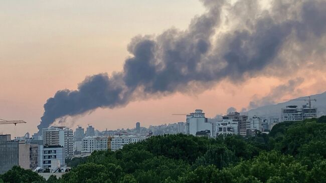 Последствия удара по зданию гостелерадиокомпании Ирана со стороны Израиля