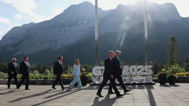 Президент США Дональд Трамп во время саммита G7