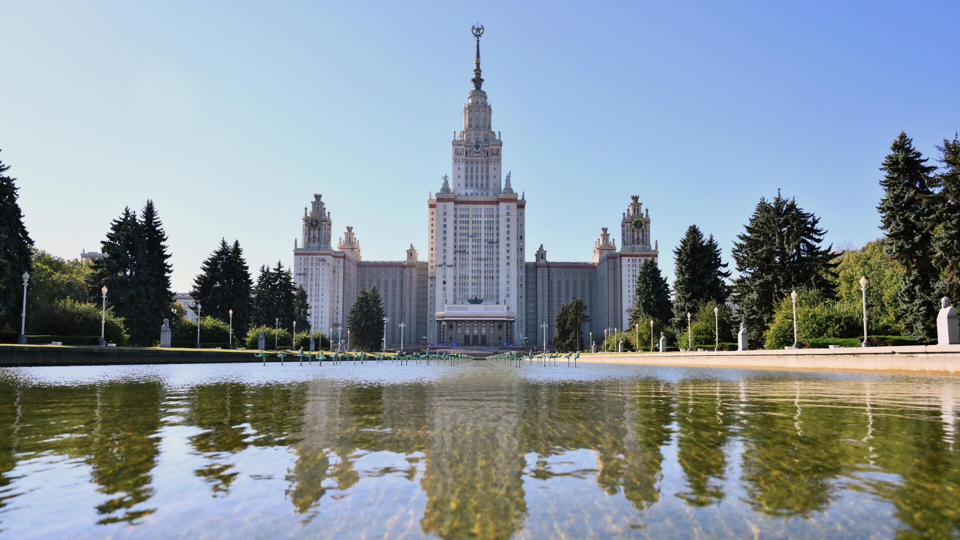 Главное здание МГУ на Воробьевых горах - РИА Новости, 1920, 05.07.2025