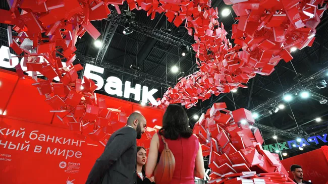 Стенд Альфа-банка на ПМЭФ-2025 Стенд Альфа-банка на ПМЭФ-2025