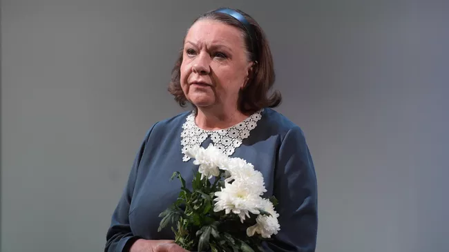 Актриса Наталья Тенякова (Гера) на пресс-показе спектакля Офелия боится воды