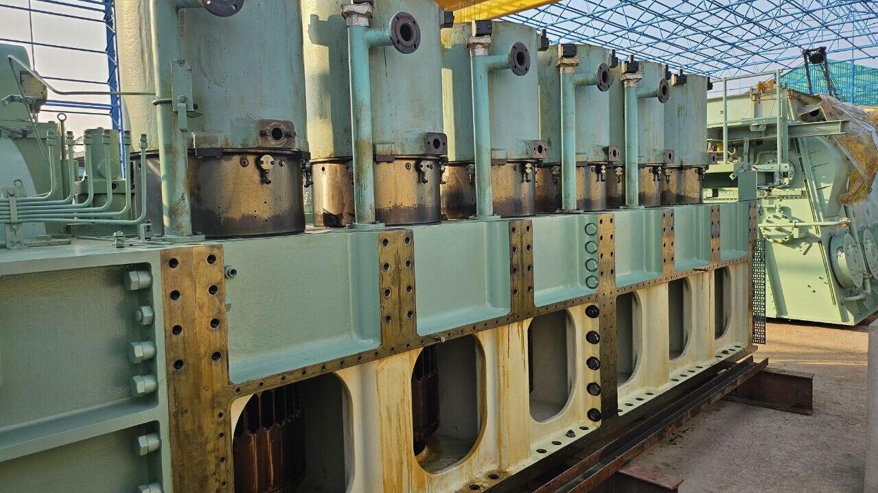 Малооборотный двигатель большой мощности компании КМЗ Малооборотный двигатель большой мощности компании КМЗ - РИА Новости, 1920, 17.12.2025