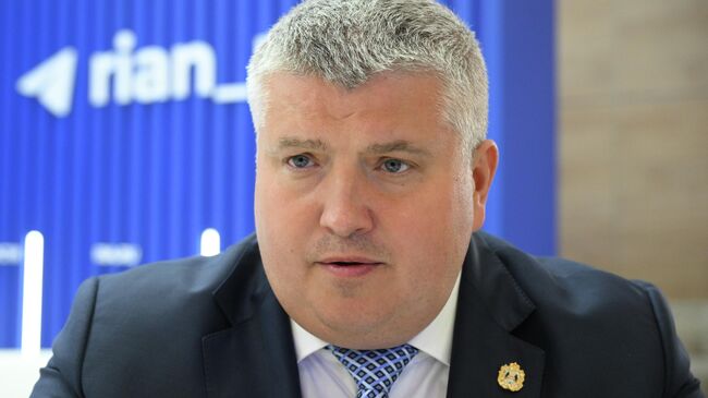 Врио губернатора Новгородской области Александр Дронов на ПМЭФ-2025