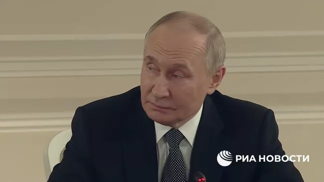 Путин: Все больше и больше партнеров РФ приезжает на ПМЭФ